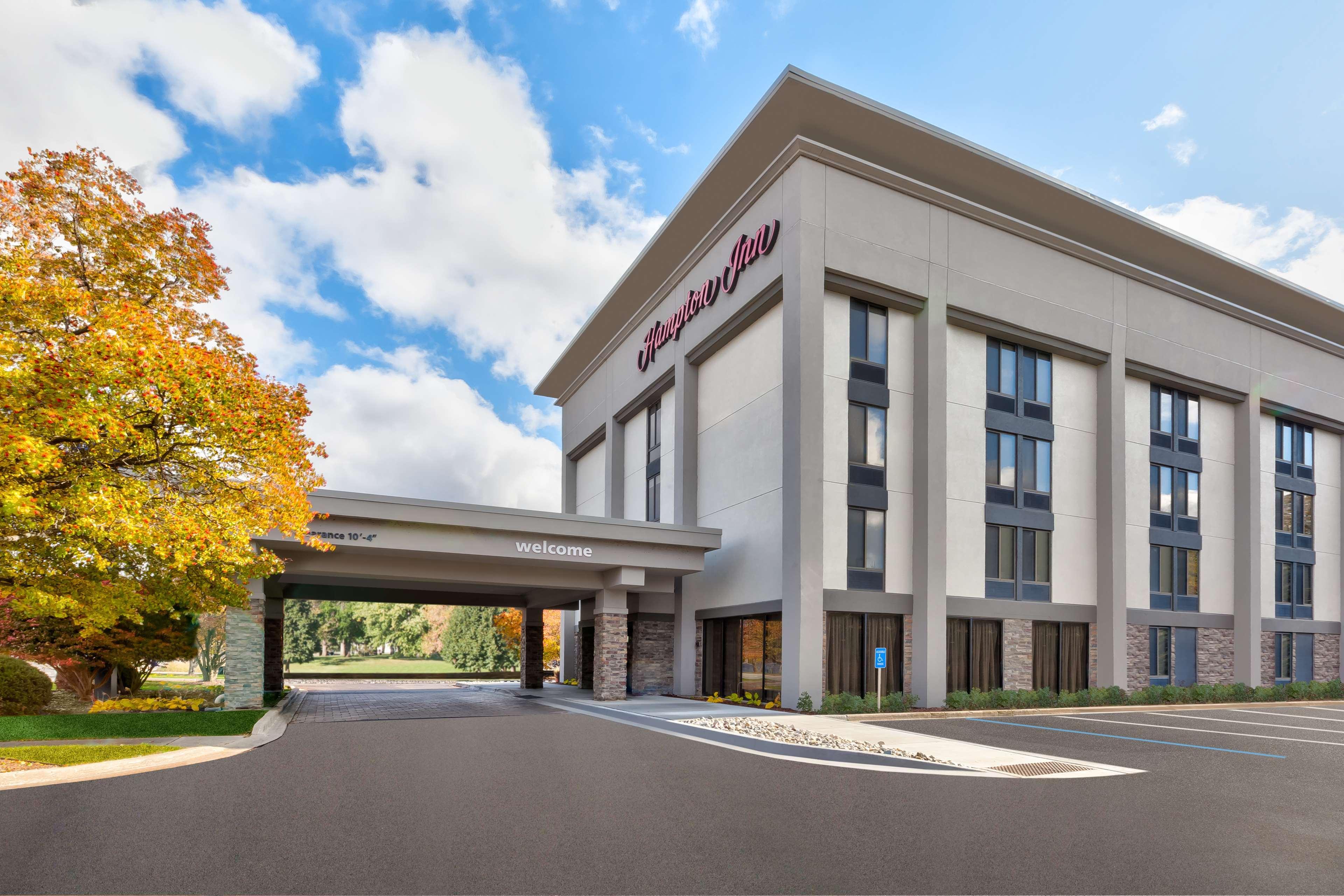 Hampton Inn Τράβερς Σίτι Εξωτερικό φωτογραφία