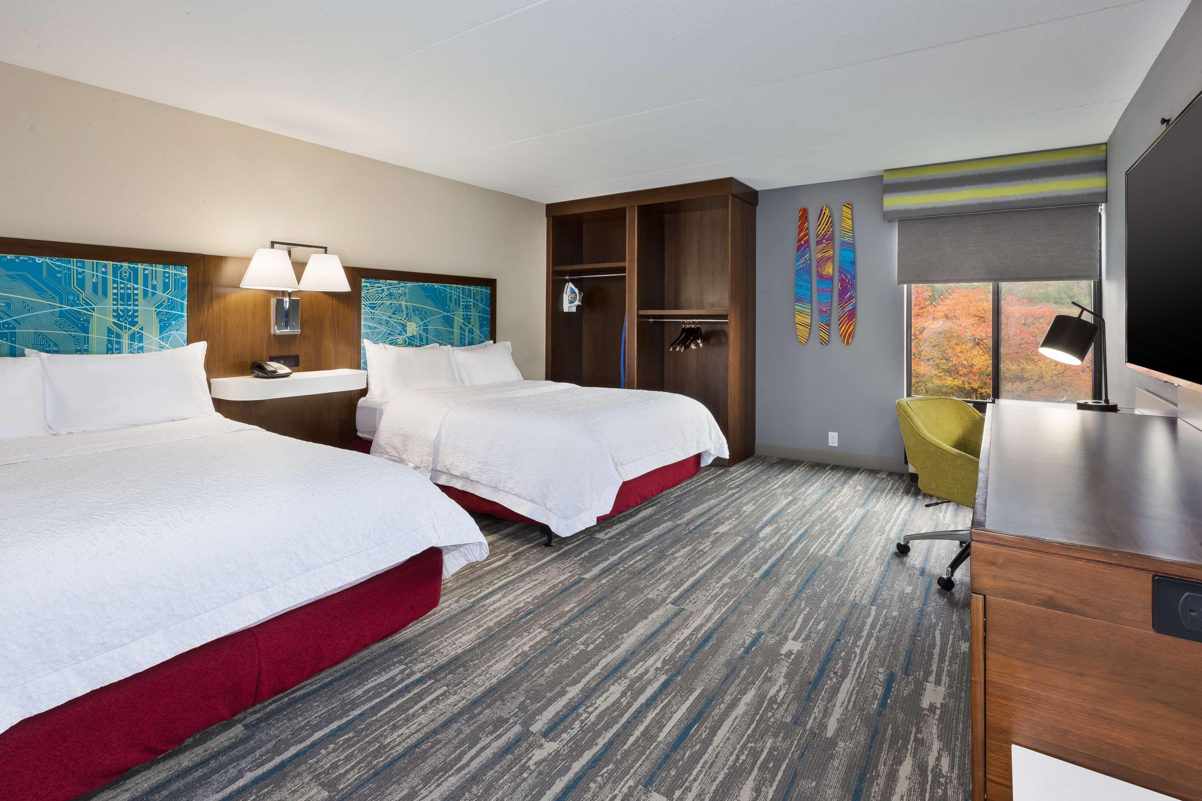Hampton Inn Τράβερς Σίτι Εξωτερικό φωτογραφία