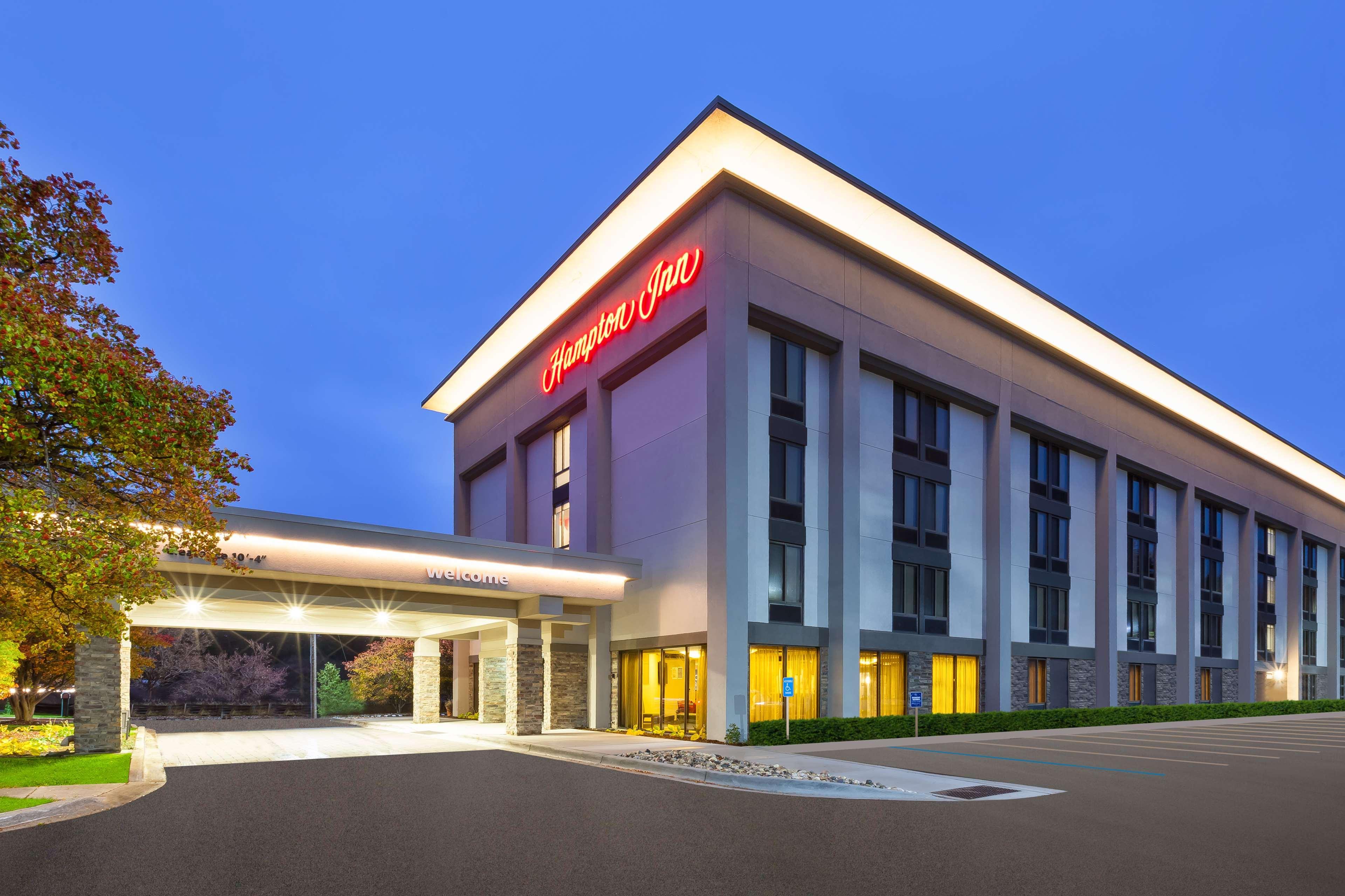 Hampton Inn Τράβερς Σίτι Εξωτερικό φωτογραφία