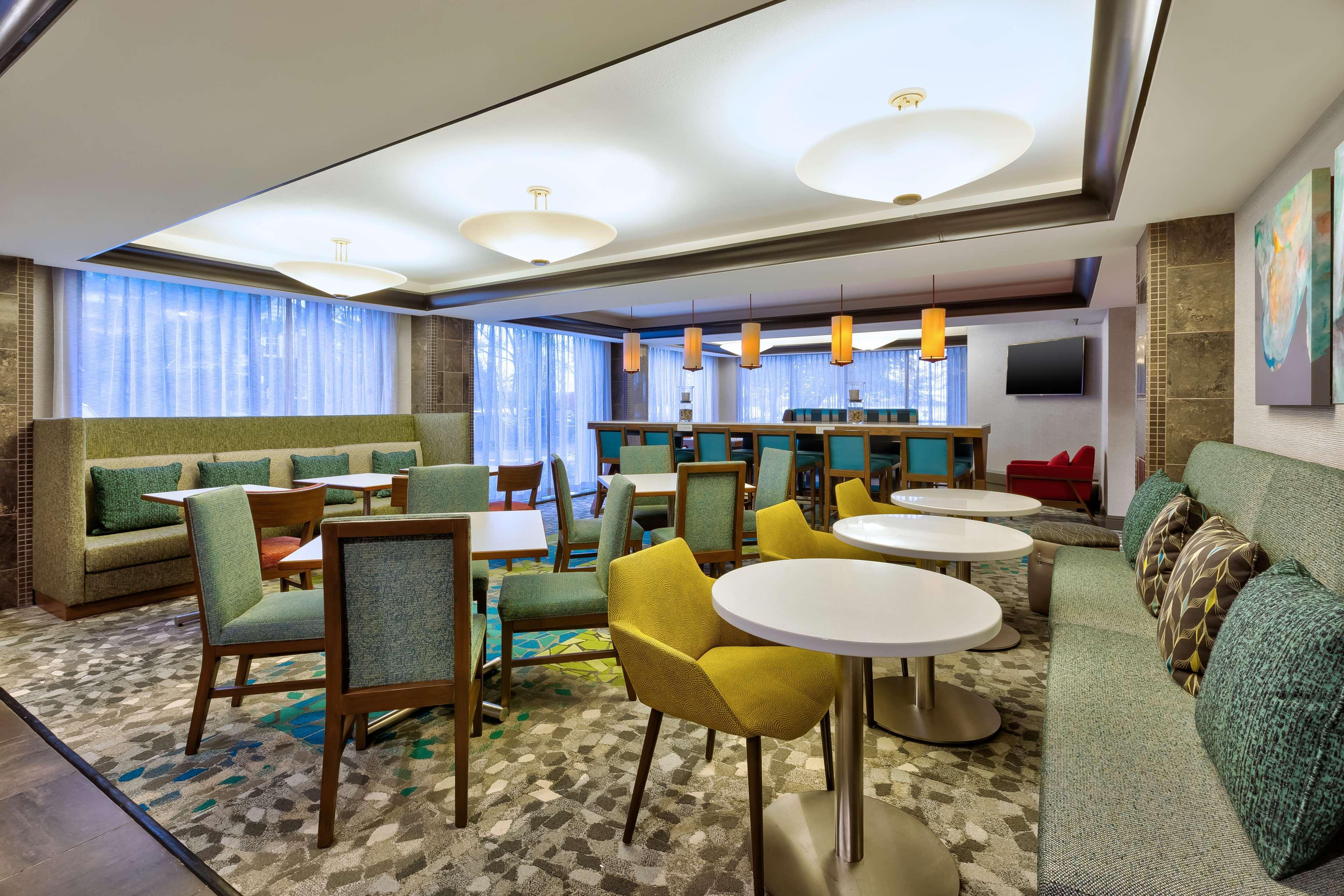 Hampton Inn Τράβερς Σίτι Εξωτερικό φωτογραφία