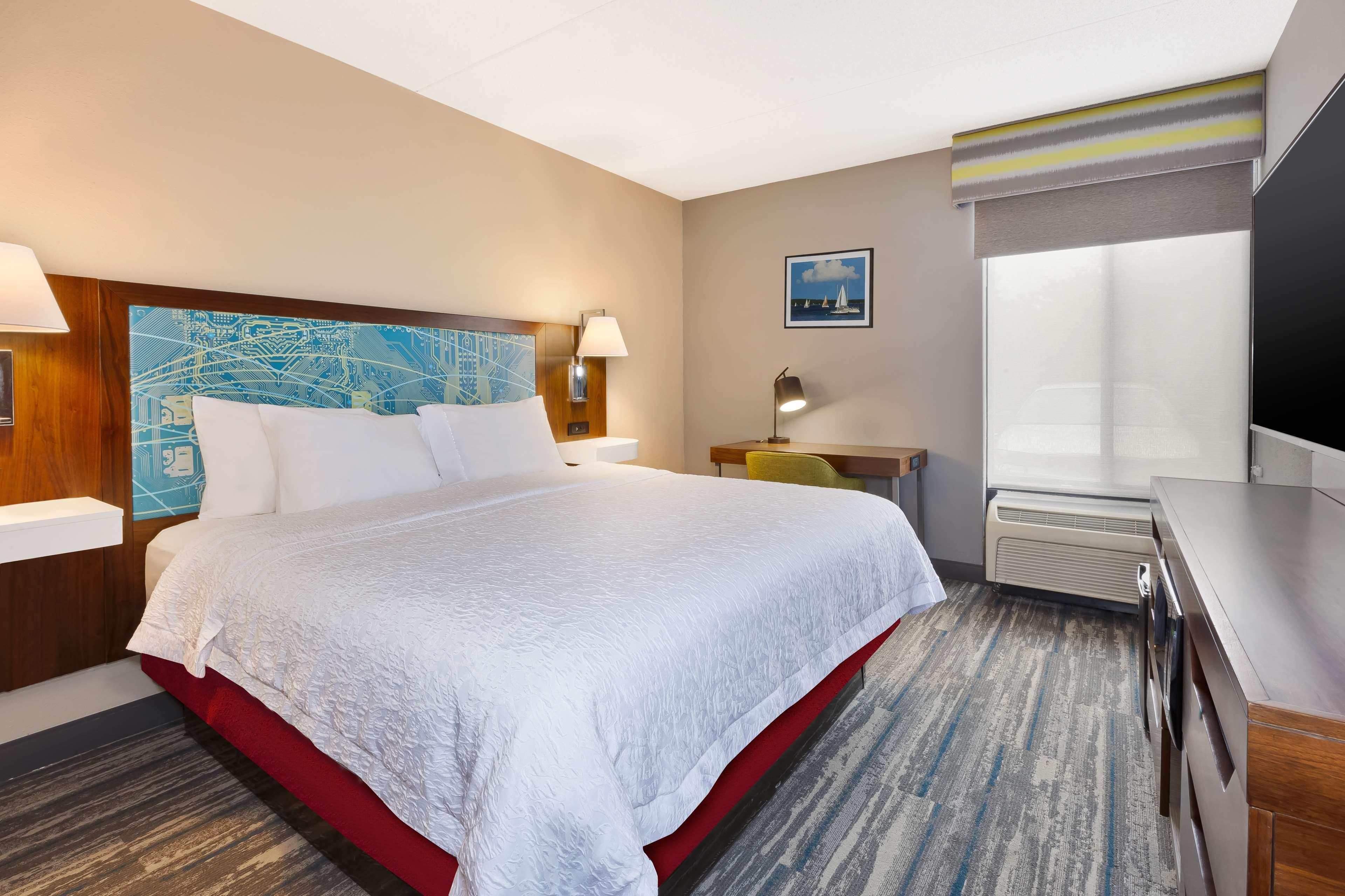 Hampton Inn Τράβερς Σίτι Εξωτερικό φωτογραφία