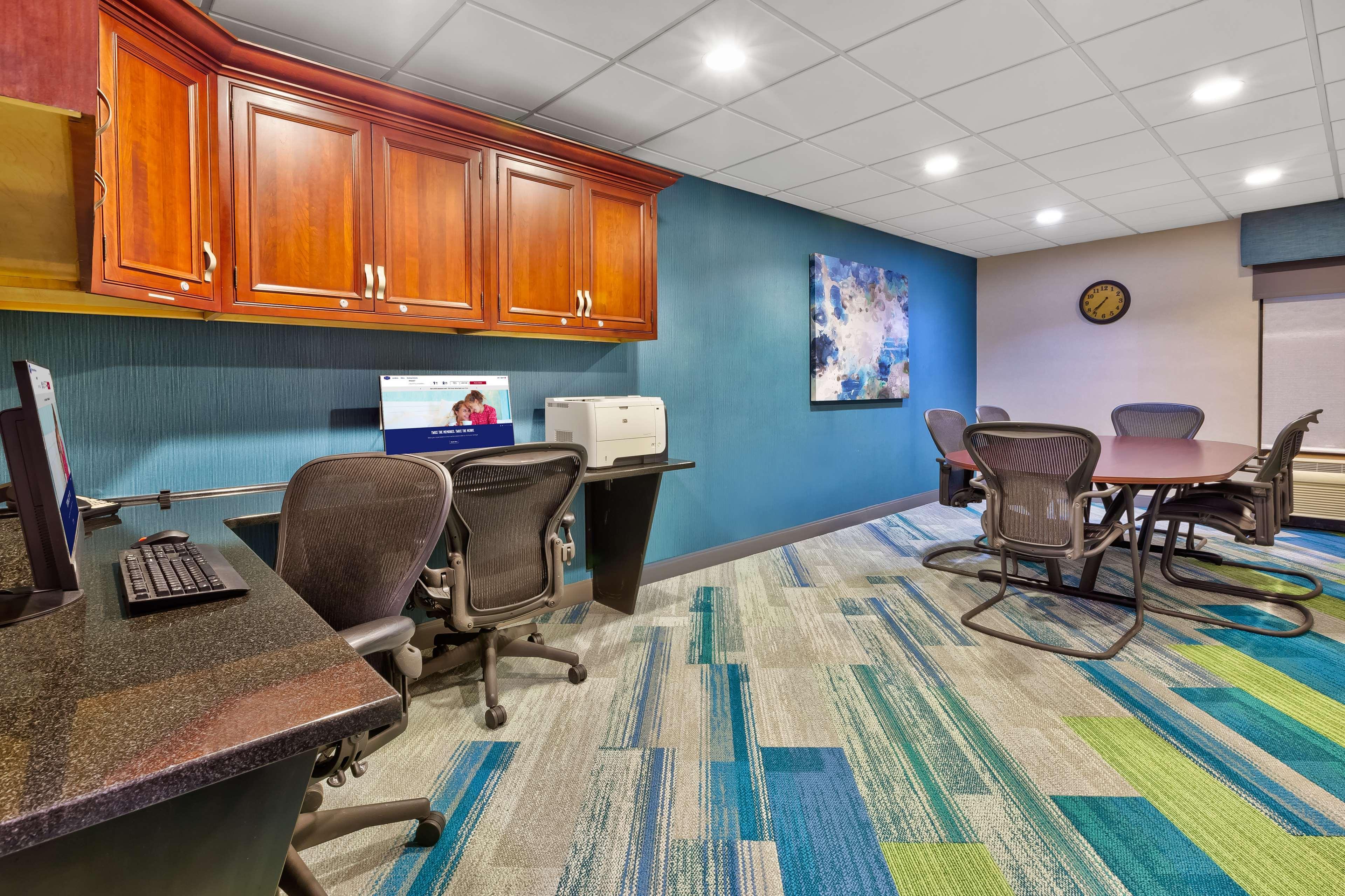 Hampton Inn Τράβερς Σίτι Εξωτερικό φωτογραφία