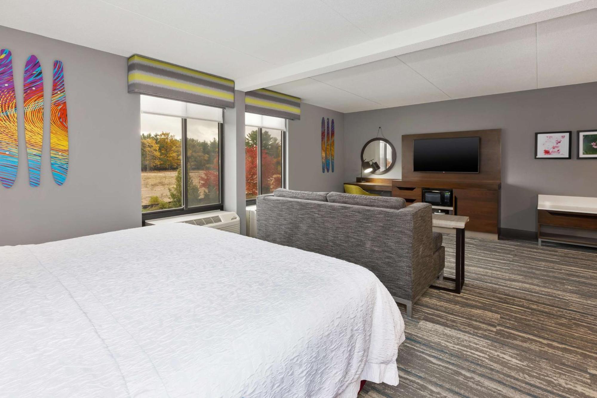Hampton Inn Τράβερς Σίτι Εξωτερικό φωτογραφία