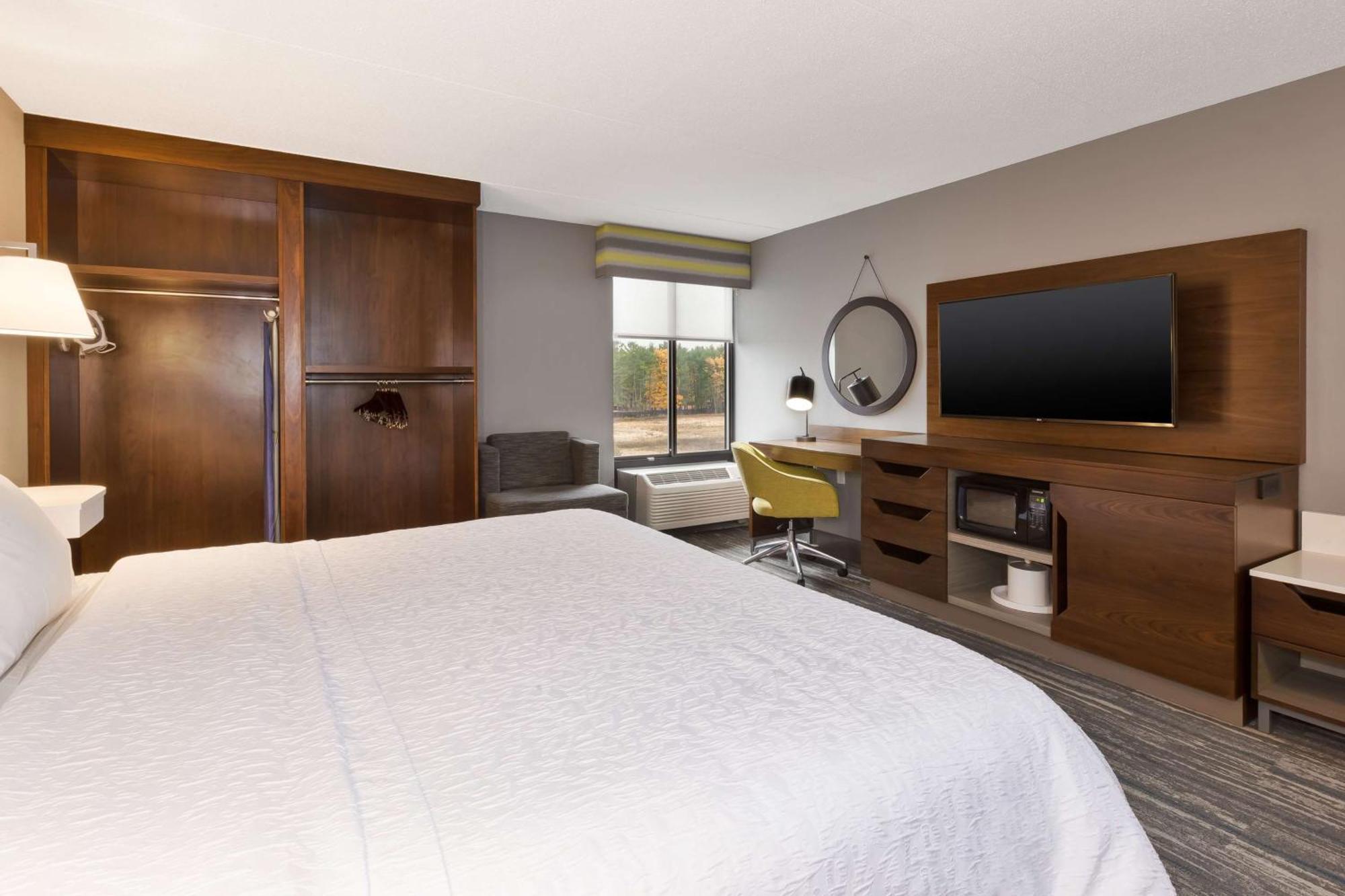 Hampton Inn Τράβερς Σίτι Εξωτερικό φωτογραφία