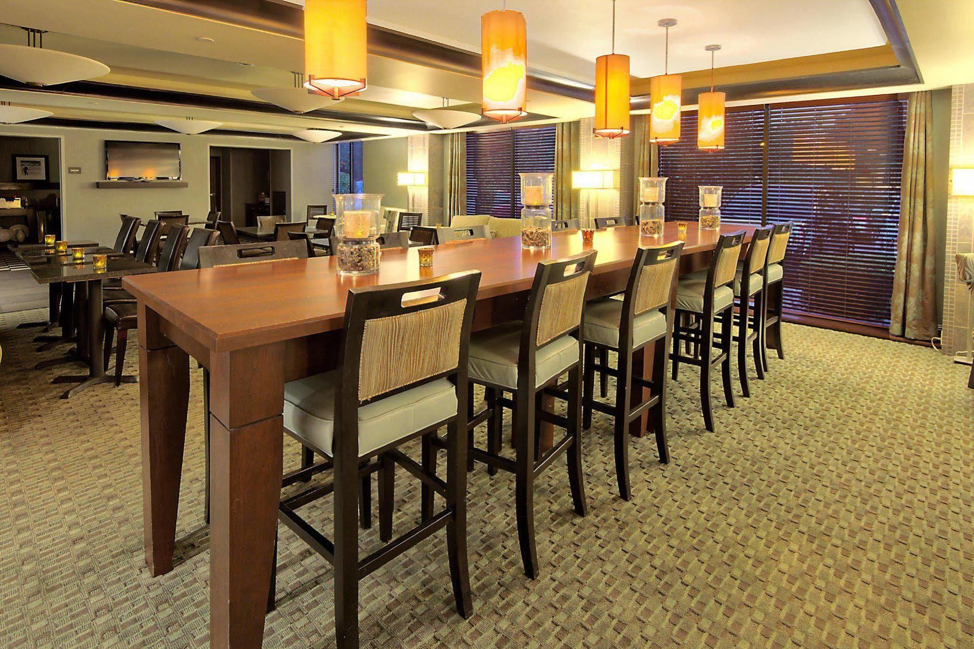 Hampton Inn Τράβερς Σίτι Εξωτερικό φωτογραφία